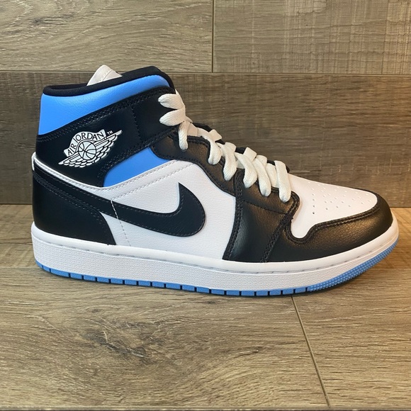 Air Jordan 1 Mid ‘University Blue Black White’ - Picture 2 of 7